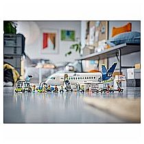 LEGO PASSENGER AIRPLANE