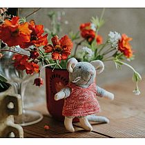 SAM & JULIA: JULIA PLUSH